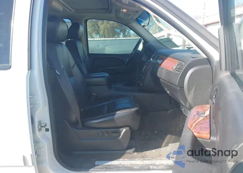 2007 Chevrolet Avalanche 1500 Lt из США, поврежденный, VIN 3GNEC12017G134917